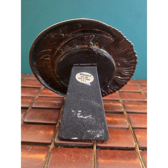 Vintage Man In The Moon Pewter Picture Frame Celestial Moon Sun Stars 5.5" Dia - Picture 2 of 3